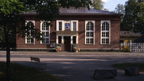 Suomen käsityön museo sijaitsi pitkään yliopiston kupeessa, vanhassa rehtoraatissa. 
